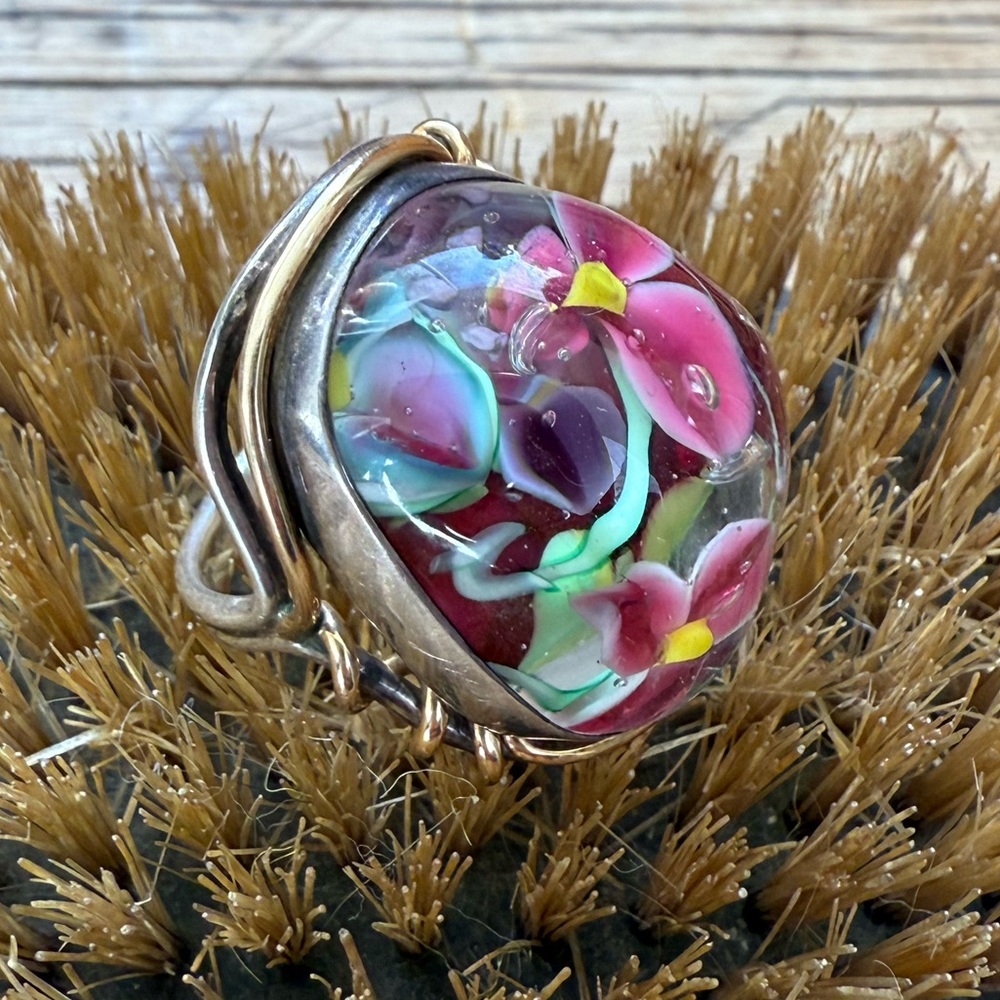 🌈HOST PICK🌈NWOT Artisan Lampwork Floral Silver Gold Ring Floral Glass Ring - Picture 14 of 16